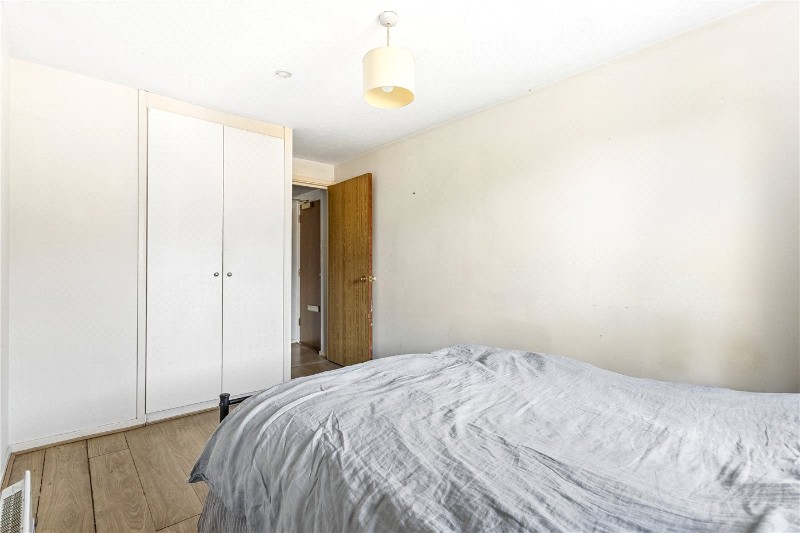 Riverside Close, London, E5