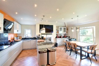 Manor Park, Hither Green, London, SE13