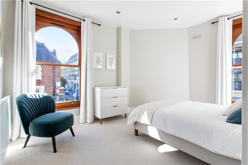 Renfrew Road, London, SE11