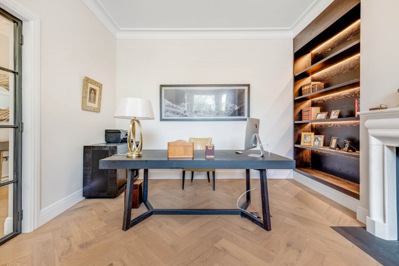 Castelnau, Barnes, London, SW13