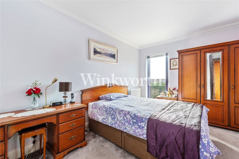 Aldermans Hill, London, N13