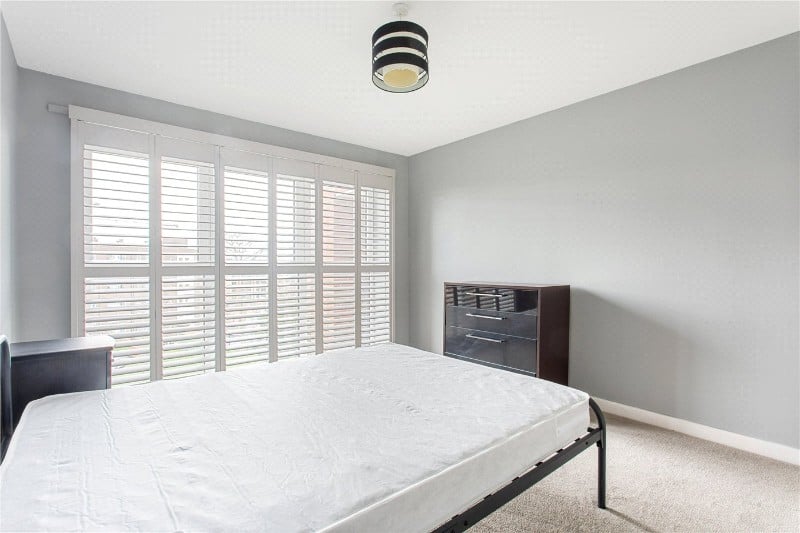 Mullins Place, London, SW4