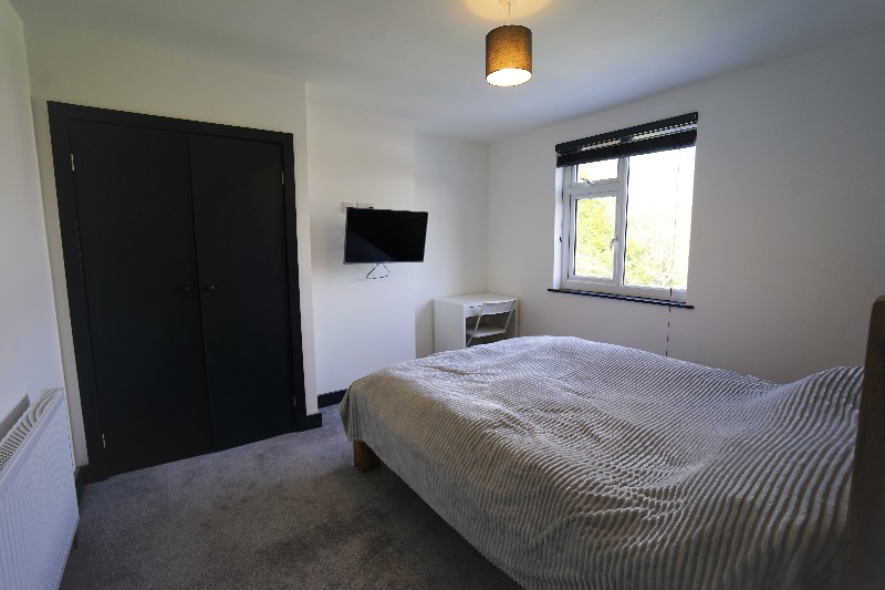 Fifth Avenue, Bristol, BS7