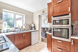 Broadhurst Grove, Lychpit, Basingstoke, Hampshire, RG24