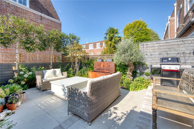 Abbotsbury Road, London, W14
