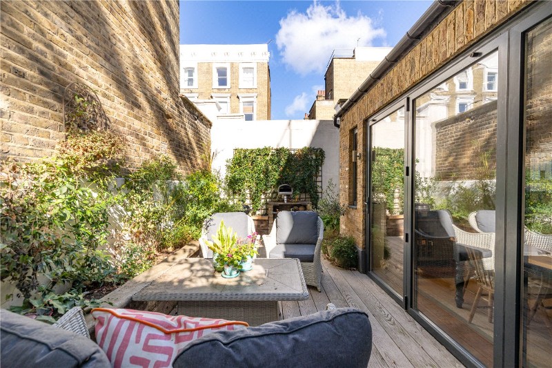 Seagrave Road, London, SW6