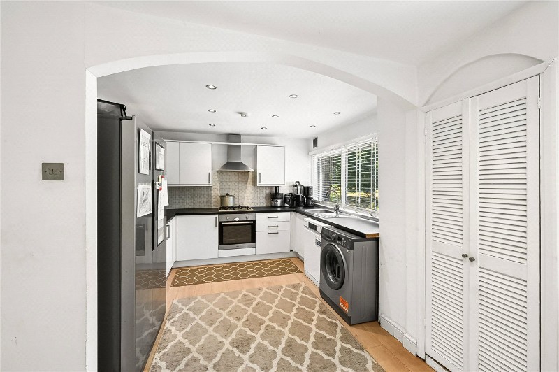 Mead Way, Bromley, BR2