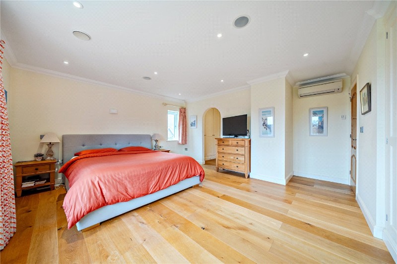 Cherry Tree Walk, Rowledge, Farnham, Surrey, GU10