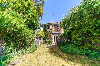 Carlyle Place, London, SW15