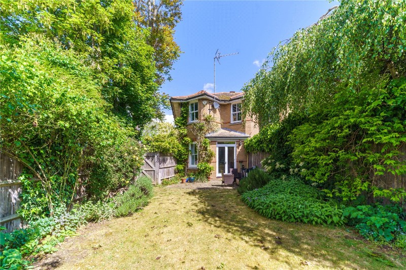 Carlyle Place, London, SW15