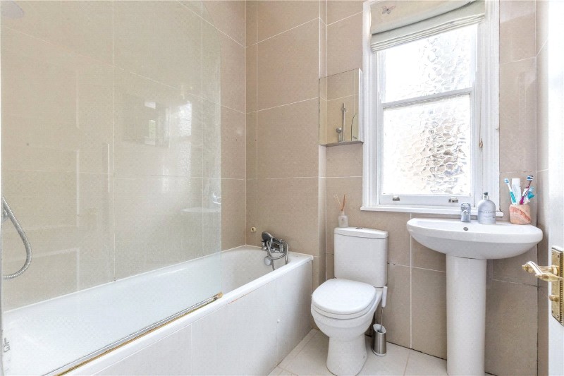 Keswick Road, London, SW15