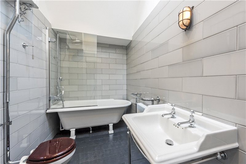 Castelnau, Barnes, London, SW13