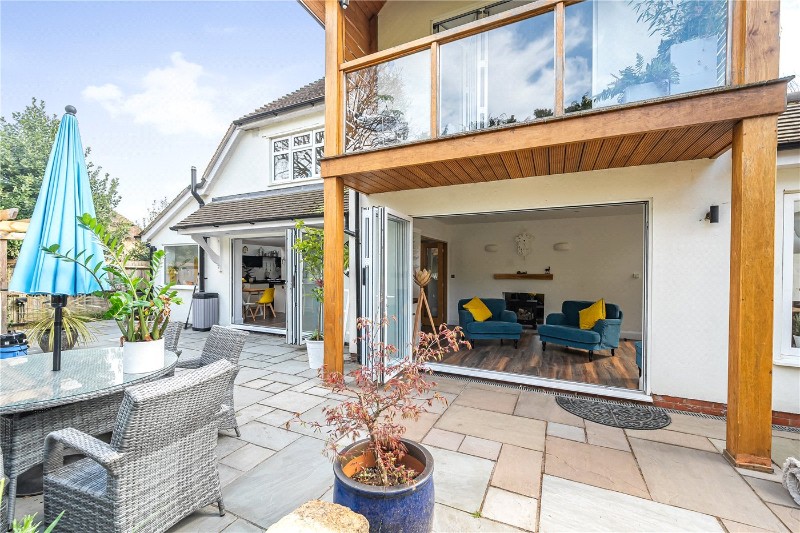 Highlands Road, Farnham, Surrey, GU9