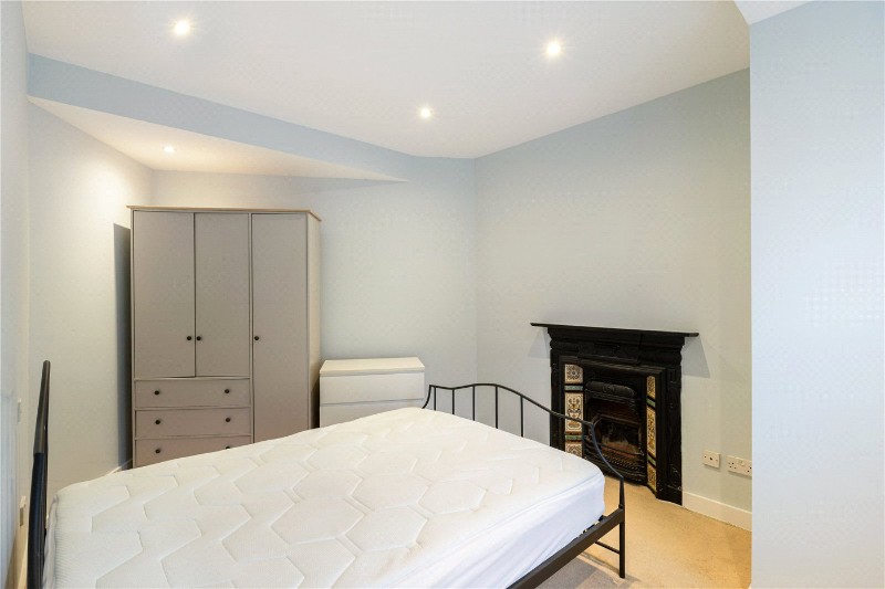 Stanley Grove, London, SW8