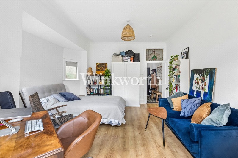 Sylvan Avenue, London, N22
