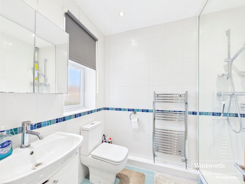Wolmer Gardens, Edgware, HA8