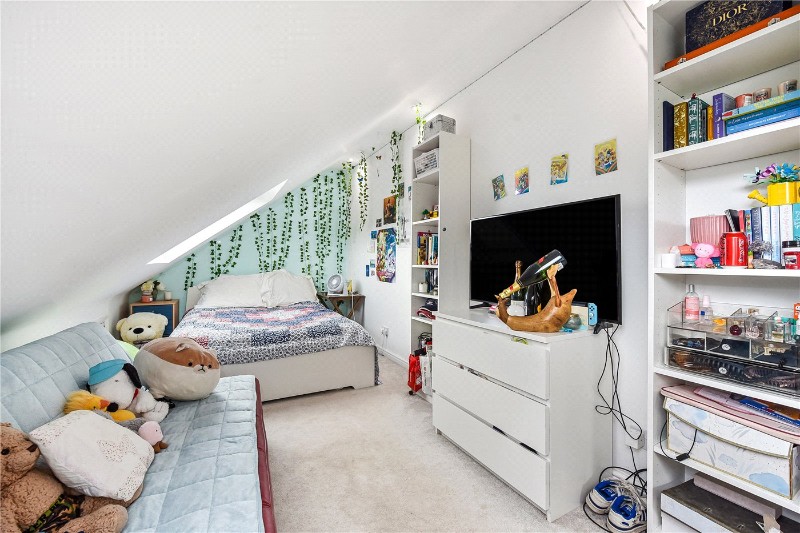Nightingale Close, Winchester, Hampshire, SO22