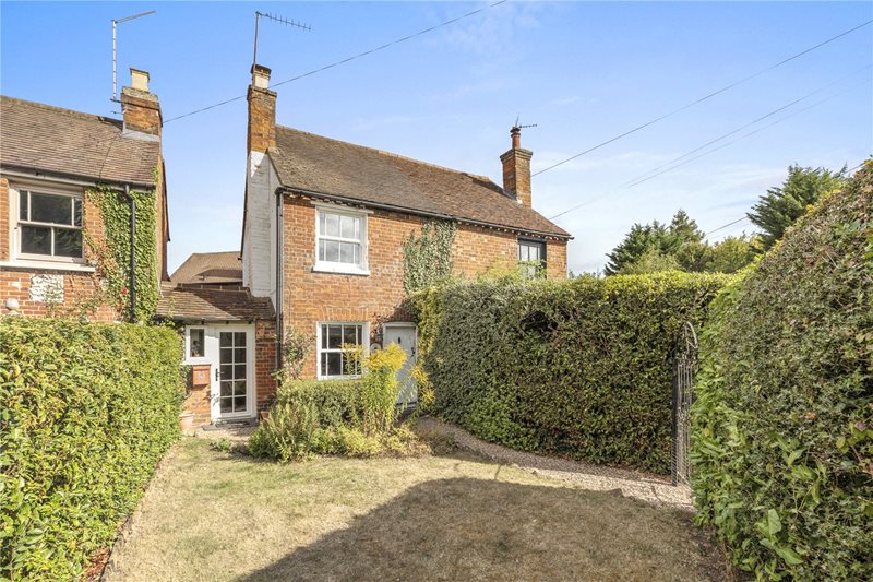 Chalfont Road, Seer Green, Beaconsfield, Buckinghamshire, HP9