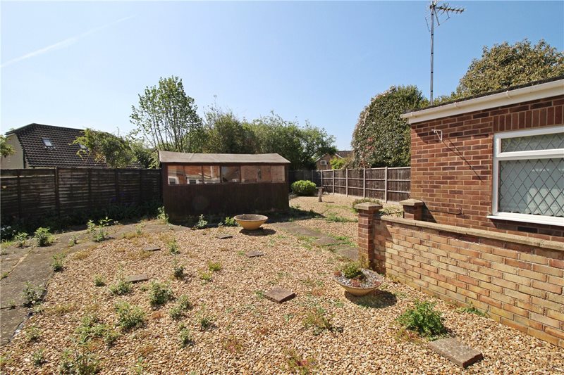 Cedar Close, Market Deeping, Peterborough, Lincolnshire, PE6