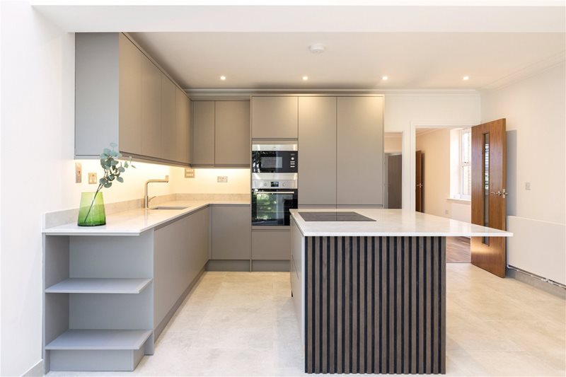 Putney Hill, London, SW15