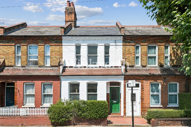 Lymington Avenue, London, N22