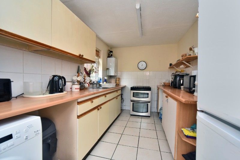 Moreton Road, Worcester Park, KT4