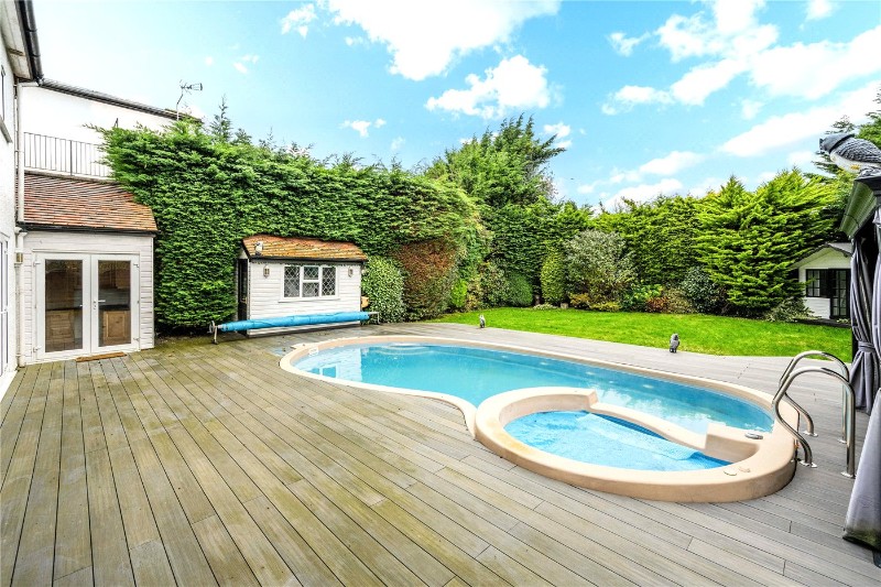 Woodmansterne Lane, Banstead, Surrey, SM7