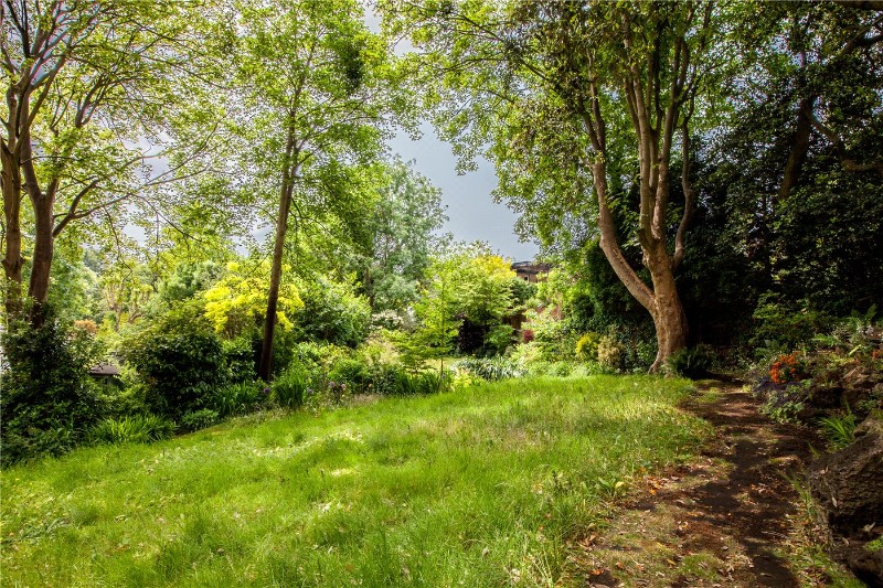 Southwood Heights, Southwood Lawn Road, London, N6