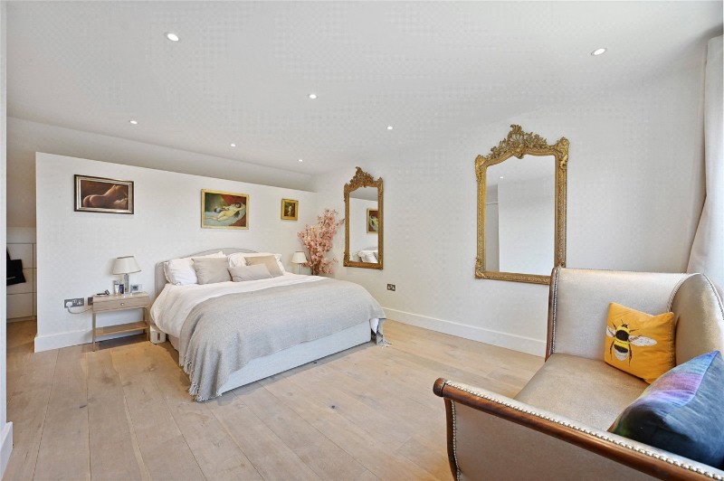 Friars Place Lane, London, W3
