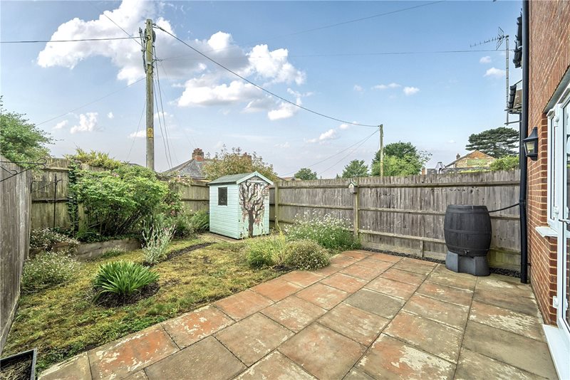 Bishops Road, Farnham, Surrey, GU9