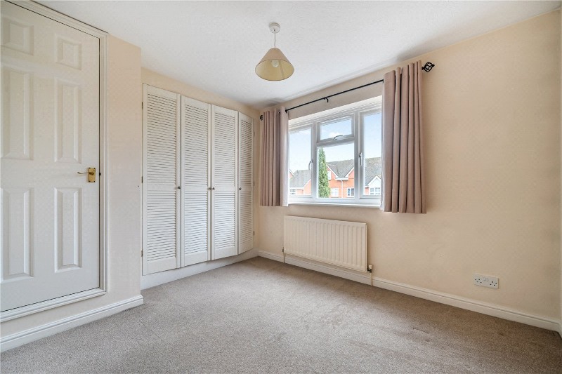 Ferns Mead, Farnham, Surrey, GU9