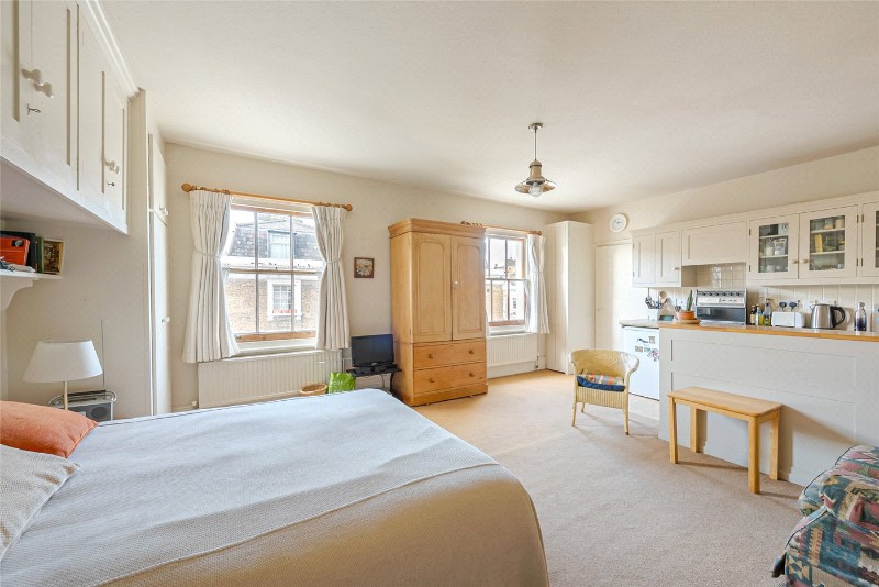Cambridge Street, London, SW1V