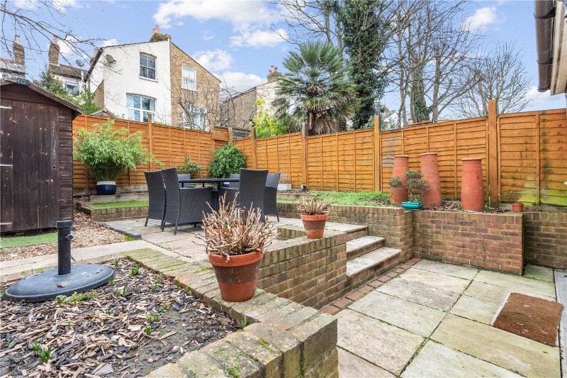 Kingscourt Road, London, SW16