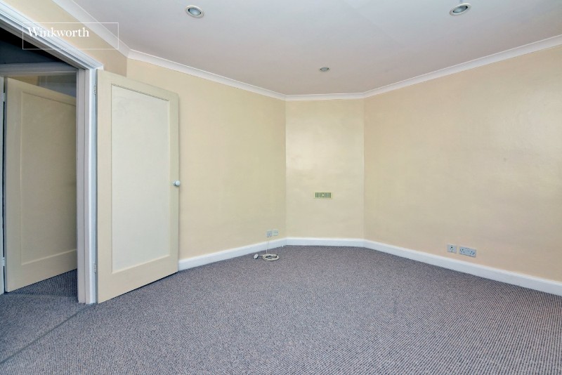 The Maisonettes, Alberta Avenue, Cheam, Sutton, SM1