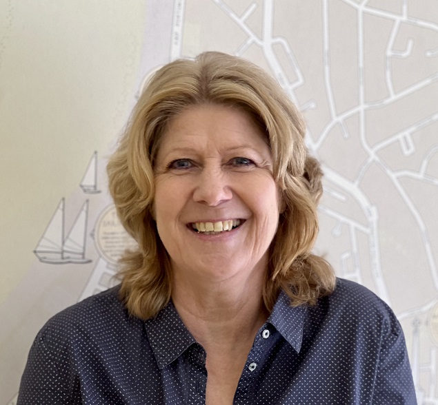 Debbie Applegarth