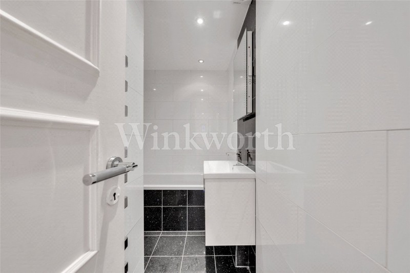 Hamlet Square, London, NW2