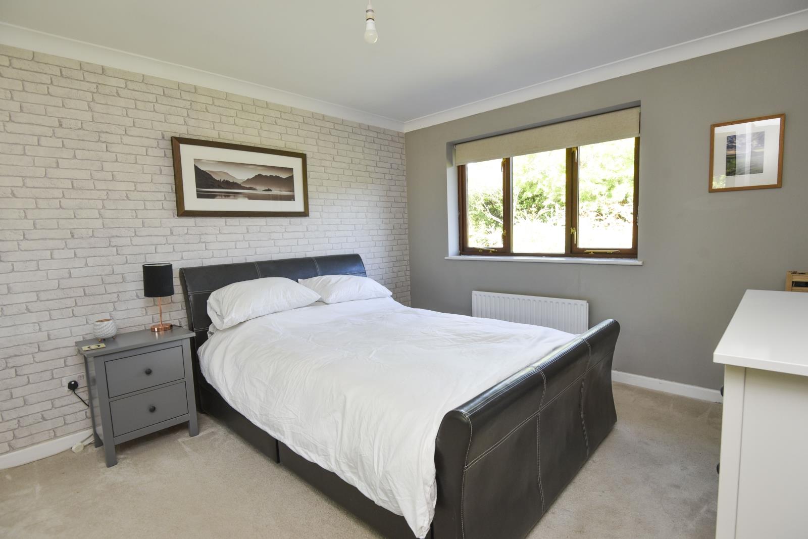 A BEDROOM 2B DSC_828