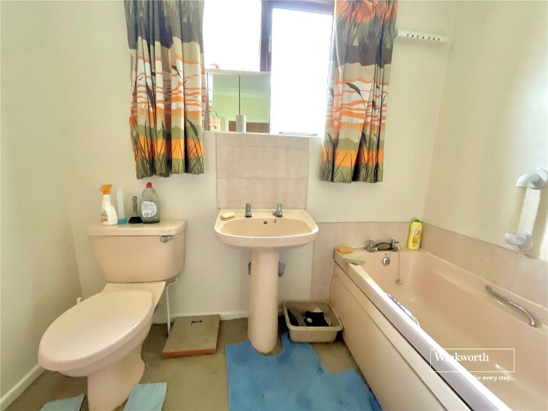 Chewton Common Road, Highcliffe, Christchurch, Dorset, BH23