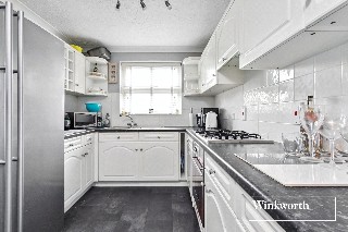 Laurel Fields, Potters Bar, EN6