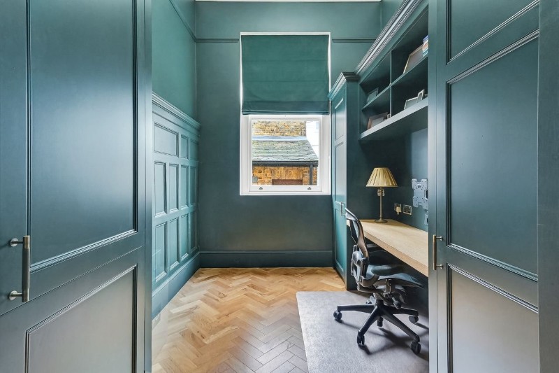 Kingswood Road, Bromley, BR2