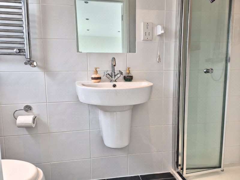 East Walk, East Barnet, EN4