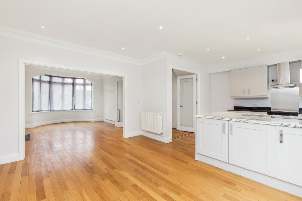 Kitchen/Reception