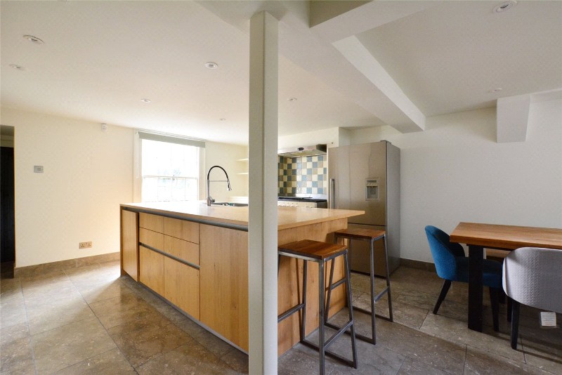 Lizban Street, London, SE3