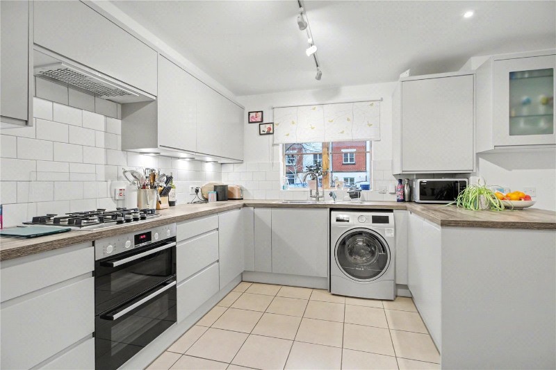 Hamilton Court, Trafalgar Square, Poringland, Norwich, NR14