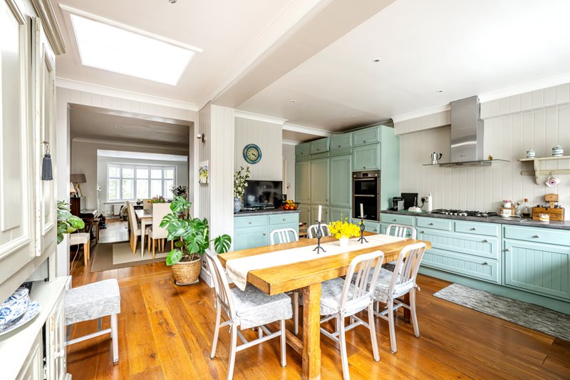 Dalgarno Gardens, London, W10