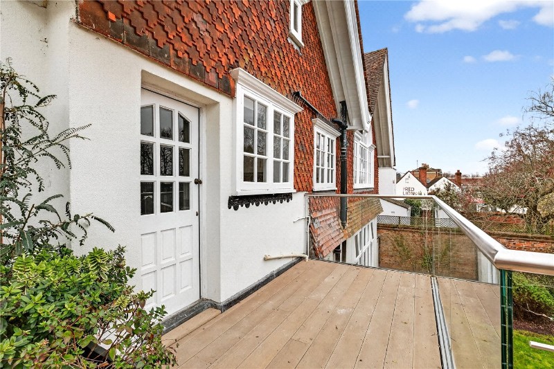 Russell Road, Shepperton, Surrey, TW17