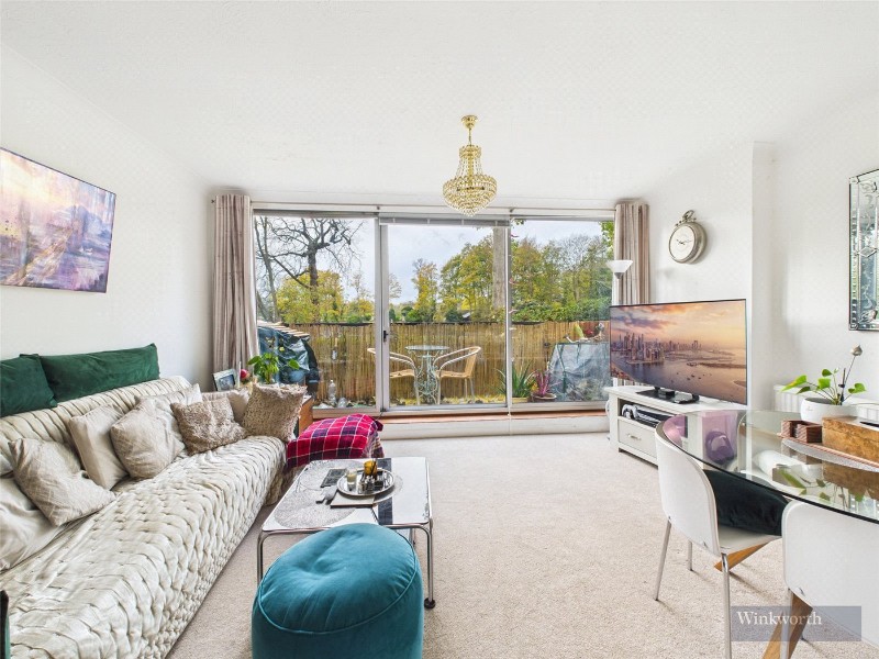 Hampton Court Road, East Molesey, KT8