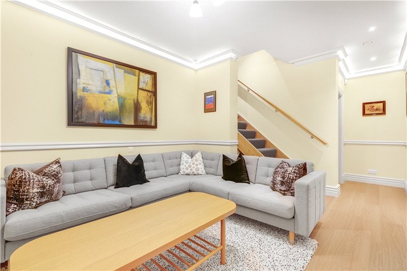 Parke Road, Barnes, London, SW13