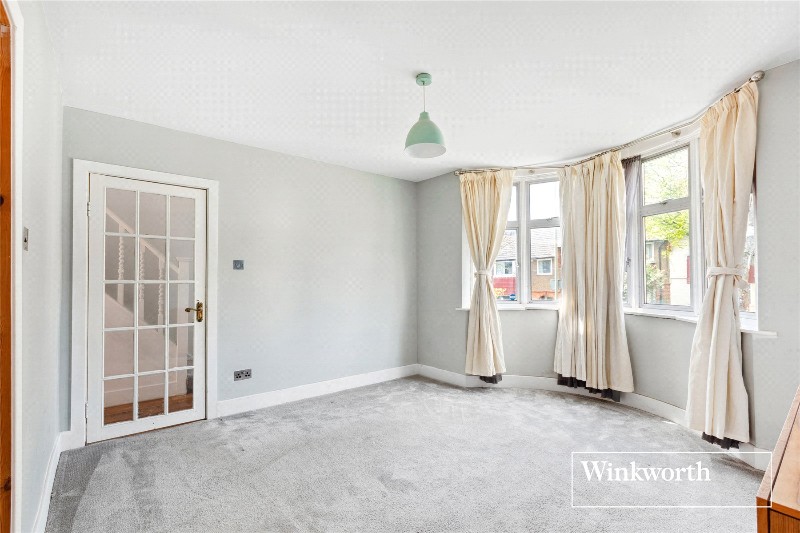 Milton Avenue, Barnet, EN5