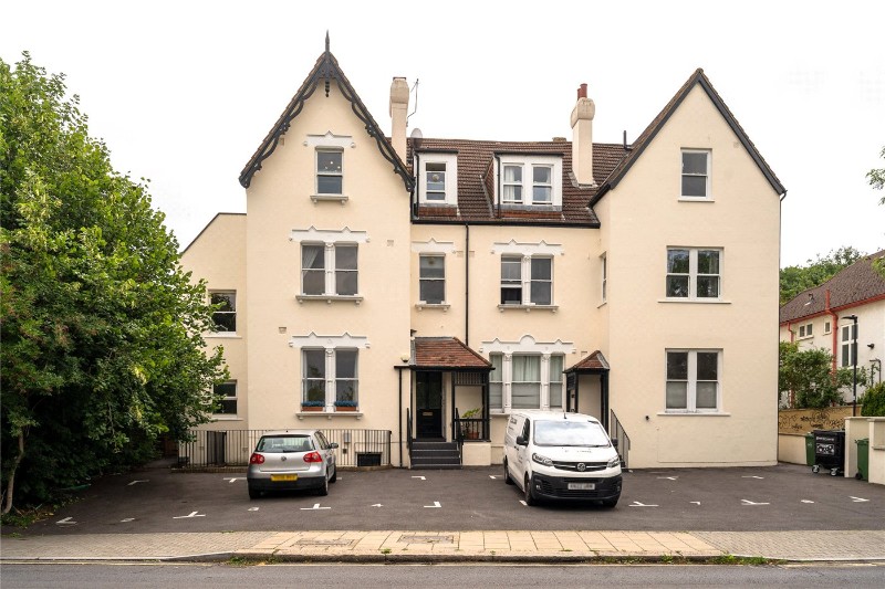 Valley Road, London, SW16